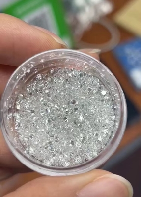 Le laboratoire a créé les diamants synthétiques DEF d'indicateur de mêlée de diamants CONTRE la forme ronde