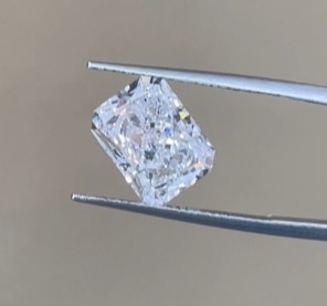 Diamante cultivée en laboratoire DEF VS 1-15ct Radiant Brilliant Cut Certifié IGI