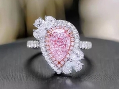 Diamants roses développés par laboratoire