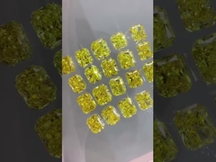 Diamant jaune des coussins HPHT