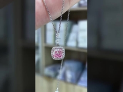 pendant de diamant de rose de coussin