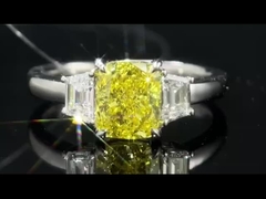 HPHT 1.22ct trois pierres de style jaune rayonnant laboratoire cultivé diamant anneau 18k or